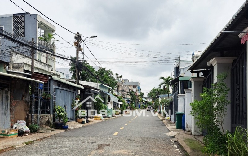 LÀNG TĂNG PHÚ - DT KHỦNG 200M2 (9.5x21) ĐẤT TRỐNG TIỆN XÂY MỚI - NGAY LÃ XUÂN OAI THỦ ĐỨC GIÁ CHÀO 10.8 TỶ