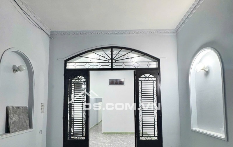 3.85TỶ NHÀ MẶT TIỀN ĐƯỜNG SỐ - TĂNG NHƠN PHÚ B- ĐƯỜNG Ô TÔ ĐỖ CỬA