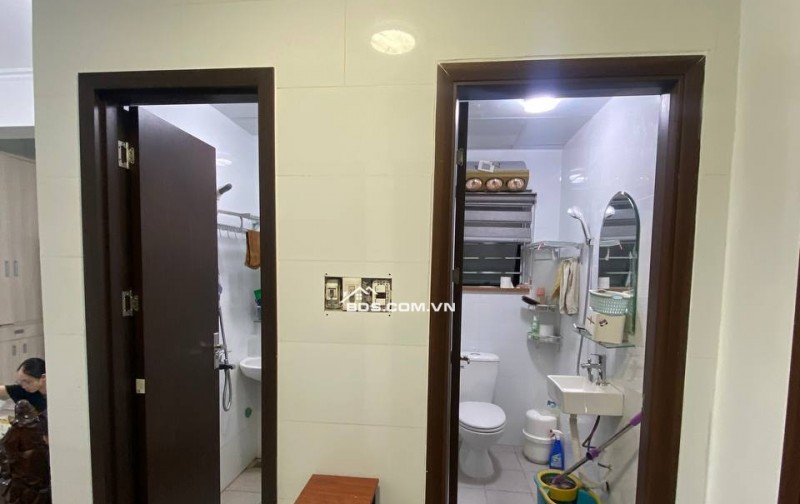 Bán căn hộ Tòa N2C Hoàng Minh Giám - Chính Chủ - 73,4m2