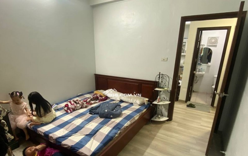 Bán căn hộ Tòa N2C Hoàng Minh Giám - Chính Chủ - 73,4m2