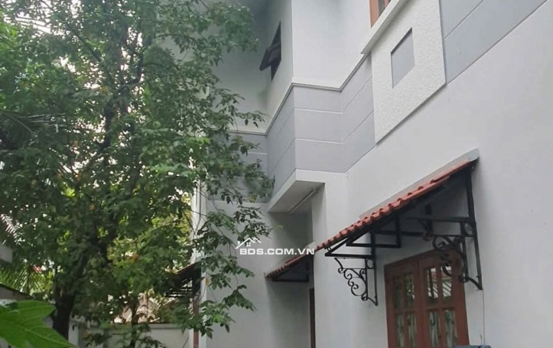 Cần bán nhà Biệt Thự 152B lộ Tẻ , phường Tân Tạo. Bình Tân