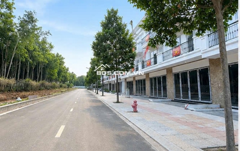 bán nhà mặt tiền đường 32m khu đô thị Ân Phú giá hỉ từ 5,9 tỷ