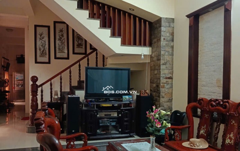 BÁN NHÀ 15/2A (SỐ CŨ 19) NGUYỄN BỈNH KHIÊM, P.VŨNG TÀU, HOÀN CÔNG 224M2. LH:0982230297