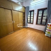 NHÀ Ở ĐỐNG ĐA CẦN BÁN 35M² + 4 TẦNG - XUNG QUANH THÔNG THOÁNG