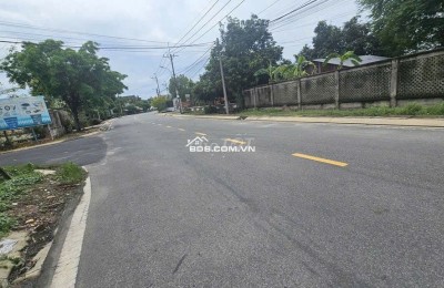 Chủ ngộp ngân hàng bán lô đất 88m2 gần trung tâm và 2 khu công nghiệp lớn