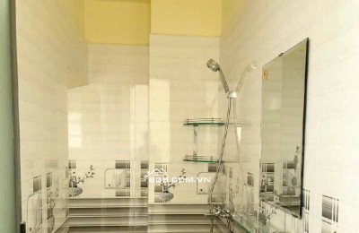 NHÀ ĐẸP HXH 8M – Ô TÔ ĐỂ TRONG NHÀ – SÁT MẶT TIỀN LÃ XUÂN OAI – CHỈ 6.4 TỶ