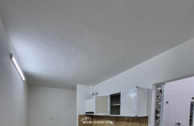 BÁN NHÀ ĐẸP 950 TRIỆU 2 TẦNG 33M2 ( HƯỚNG NAM ) NGÕ GIẢI PHÓNG