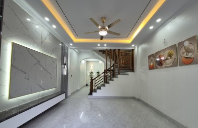 BÁN NHÀ ĐẸP 2.45 TỶ 3 TẦNG 50M2 ( HƯỚNG BẮC ) NGÕ ĐIỆN BIÊN