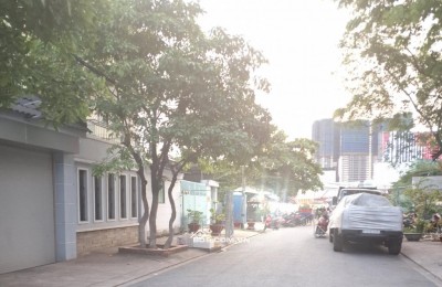 Bán nhà đường số 79 Tân Quy ngang 5m dài 12m nhà 3 tầng 4 phòng chỉ 11.2 tỷ