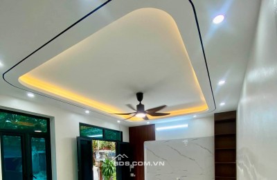 BÁN NHÀ ĐẸP 1.95 TỶ 3 TẦNG 40M2 TAXI ĐỖ CỬA NGÕ TRẦN HUY LIỆU