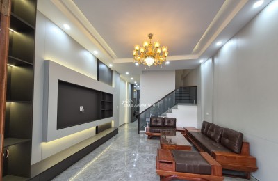 BÁN NHÀ 6.25 TỶ  4 TẦNG 81M2 CÓ THANG MÁY KHU ĐÔ THỊ HÒA VƯỢNG
