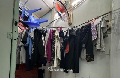 QUẬN 8 - gần cầu Chánh Hưng, gần cầu chà và , thuận tiện di chuyển sang các quận.