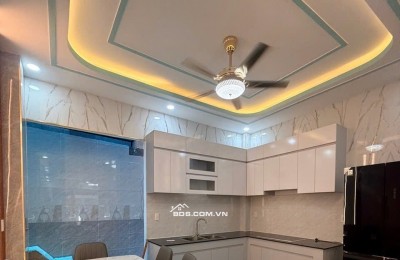 Nhà Đẹp Phú Nhuận sẵn nội thất hẻm xe hơi vào ở liền