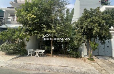 Cần bán lô đất vị trí ngay QL50 gần BXQ8 sổ sẵn full thổ cư