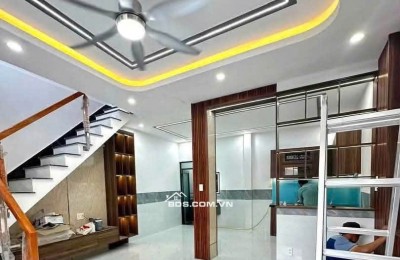 GIÁ 2 TỶ 480 ,NHÀ FULL THỔ CƯ NGAY PHƯỜNG DĨ AN, CHỢ XÓM NGHÈO