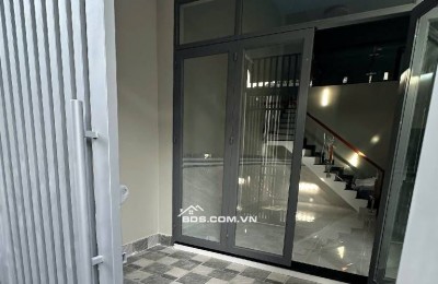 NHÀ ĐẸP LENG KENG - HẺM XE HƠI VÀO NHÀ - VỊ TRÍ ĐẸP - NGANG 5 BỀ THẾ - SHR HÀNG HIẾM.