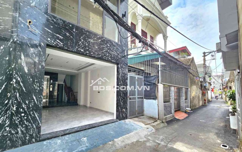 Bán nhà Long Biên 9 tỷ 40m Gara,Thang máy,nhà mới