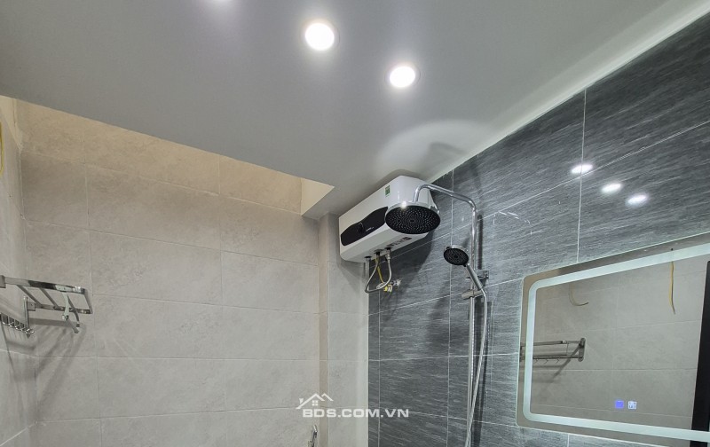 BÁN NHÀ ĐẸP 3.2 TỶ 3 TẦNG 67M2 CÓ SÂN ĐỂ Ô TÔ NGÕ HÀN THUYÊN