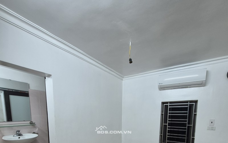 BÁN NHÀ ĐẸP GIÁ RẺ 1.69 TỶ 3 TẦNG 46M2 ( HƯỚNG NAM ) NGÕ ĐIỆN BIÊN