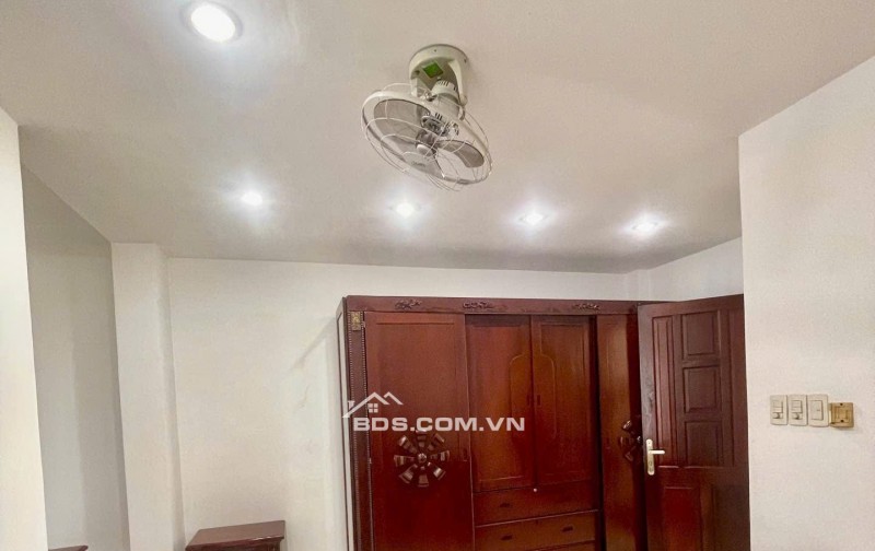 MẶT TIỀN KINH DOANH 4 TẦNG TÂN KỲ TÂN QUÝ 56M NGANG 5 - ĐÚNG 13.1 TỶ TL