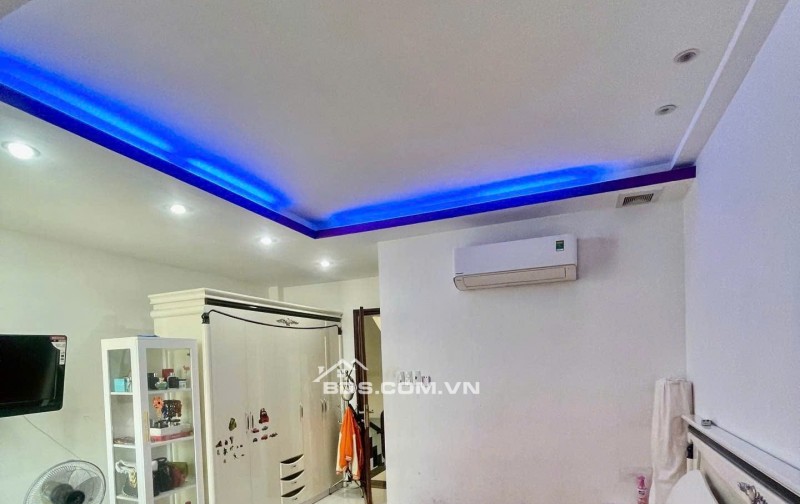 MẶT TIỀN KINH DOANH 4 TẦNG TÂN KỲ TÂN QUÝ 56M NGANG 5 - ĐÚNG 13.1 TỶ TL