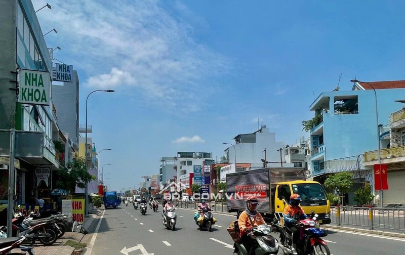 MẶT TIỀN KINH DOANH 4 TẦNG TÂN KỲ TÂN QUÝ 56M NGANG 5 - ĐÚNG 13.1 TỶ TL