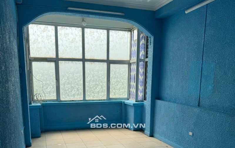 Cho thuê nhà mặt đường 19/5, tiện kinh doanh, Văn Quán 35m2 x 5 tầng