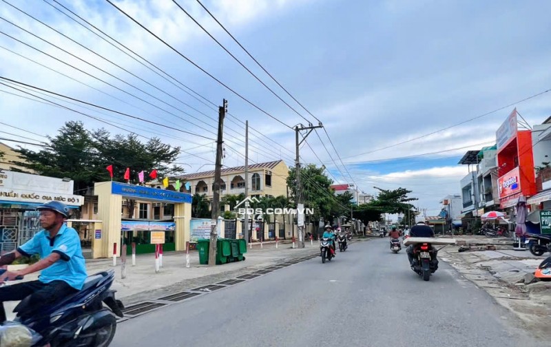 ĐẤT MẶT TIỀN KINH DOANH 32m Sổ Riêng GIÁ F0 CHỈ 5 LÔ DUY NHẤT
