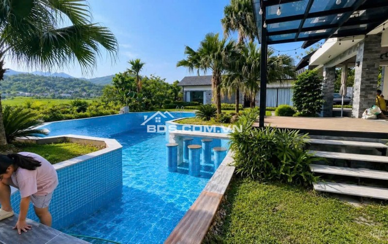 BÁN VILLA NGHỈ DƯỠNG  Không gian yên tĩnh, xanh mát, thích hợp nghỉ dưỡng cuối tuần hoặc khai thác cho thuê.