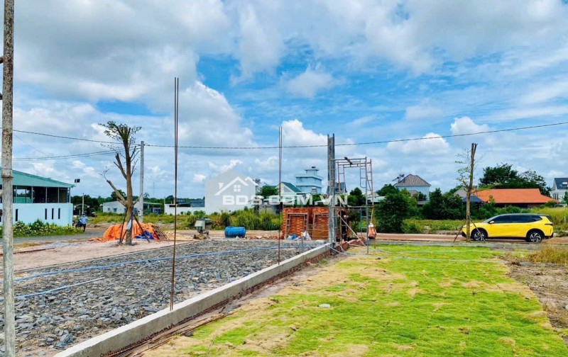 ĐẤT MẶT TIỀN ĐƯỜNG 24M – GẦN TRUNG TÂM CHƠN THÀNH - THỔ CƯ, SỔ SẴN