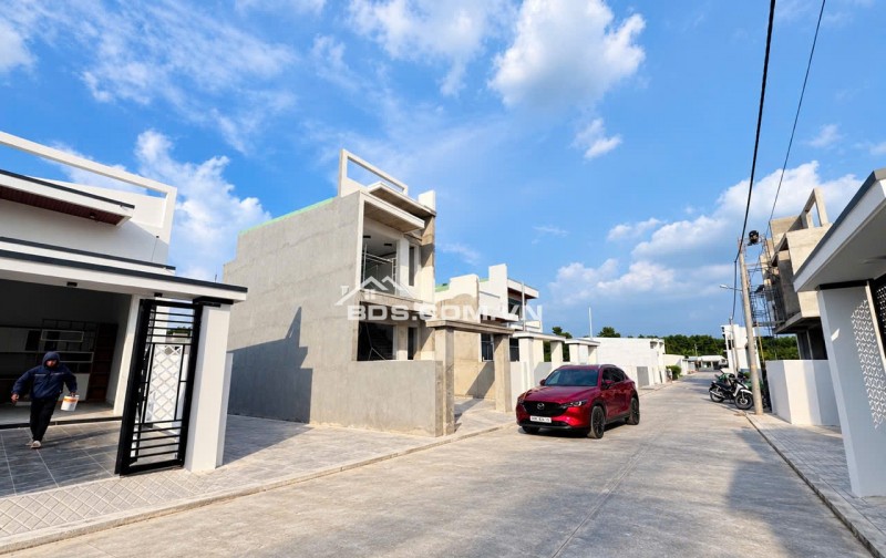 Xuất Hiện Kèo Thơm Nhức Nách CĂN NHÀ CẤP 4 SỔ RIÊNG THỔ CƯ Chỉ 350tr dọn vô ở luôn