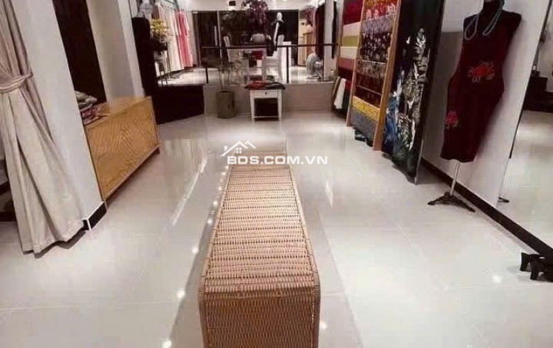 32 TRIỆU – CHO THUÊ MẶT BẰNG NGUYỄN THỊ MINH KHAI, QUẬN 1