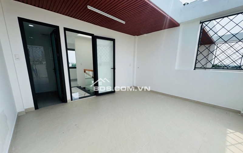 Bán nhà Hà Huy Giáp, Thạnh Lộc, Quận 12, 58m2, hẻm ô tô, 6PN, nhỉnh 6 tỷ