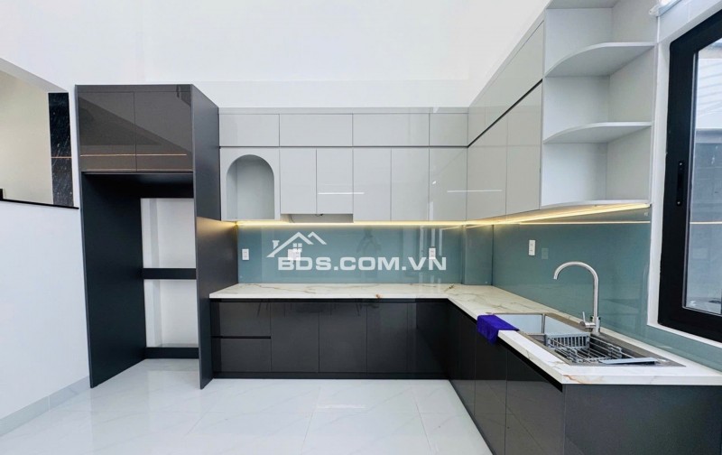 Bán nhà Hà Huy Giáp, Thạnh Lộc, Quận 12, 58m2, hẻm ô tô, 6PN, nhỉnh 6 tỷ