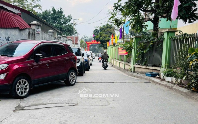 HÀNG HIẾM BÁN ĐẤT NGUYỄN VĂN LINH, LONG BIÊN  SAU 1 NHÀ RA Ô TÔ TRÁNH  KHU VỰC ĐANG PHÁT TRIỂN 31M²  MT 3,5M  4,6 TỶ.