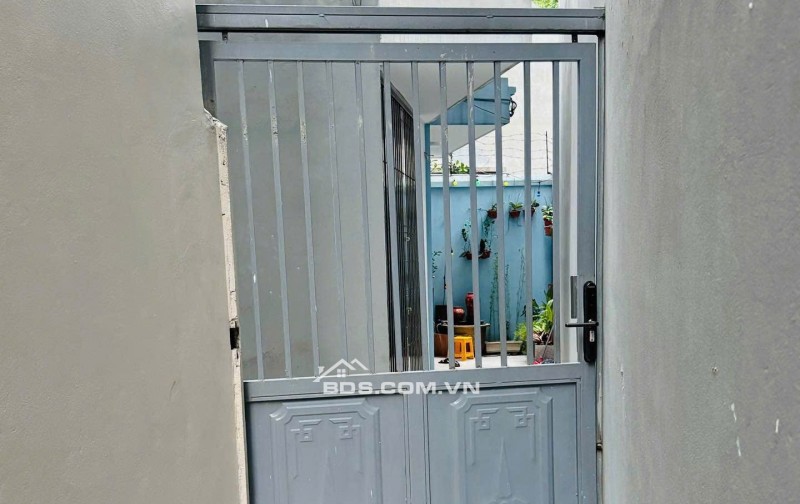 HÀNG HIẾM BÁN ĐẤT NGUYỄN VĂN LINH, LONG BIÊN  SAU 1 NHÀ RA Ô TÔ TRÁNH  KHU VỰC ĐANG PHÁT TRIỂN 31M²  MT 3,5M  4,6 TỶ.