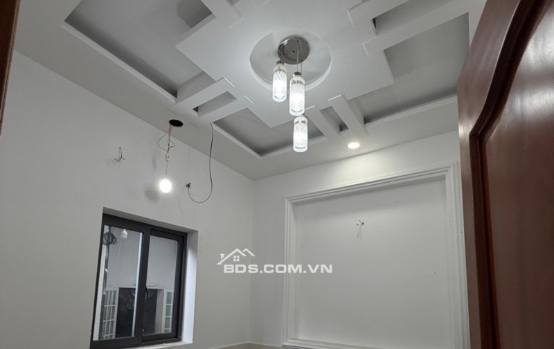 Bán nhà Thủ Đức ,Nhà Đẹp vì thiết kế,thoải mái,Moi ng mua kinh doanh dịch vu căn hội