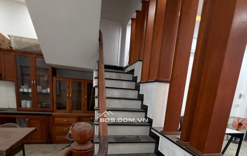 Bán nhà Thủ Đức ,Nhà Đẹp vì thiết kế,thoải mái,Moi ng mua kinh doanh dịch vu căn hội