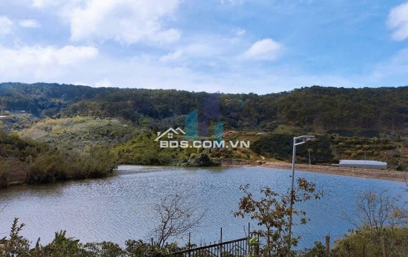 SIÊU PHẨM VIEW HỒ TRÊN 2.000M² TẠI XUÂN TRƯỜNG, ĐÀ LẠT  (Đơn giá đầu tư cực mềm: Chưa tới 9,5 triệu/m²)