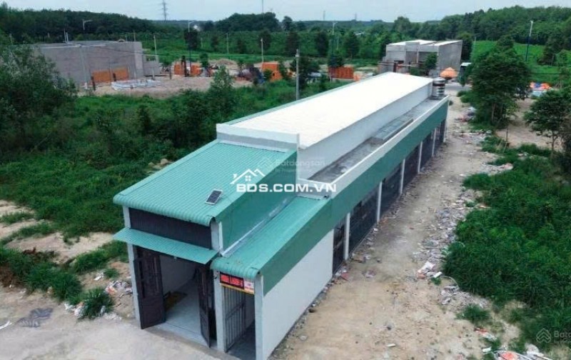 Đất ngộp 2 lô 10x50=500m2 SHR thổ cư sát KCN Becamex tiện xây trọ giá 450tr