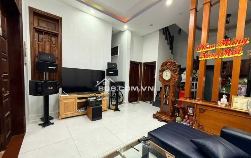 BIỆT THỰ MINI 1 TRỆT 1 LẦU – NGANG 7,8M – ĐƯỜNG NHỰA 6M – ĐANG CHO THUÊ 12TR/THÁNG – CHỈ 7,99 TỶ TL