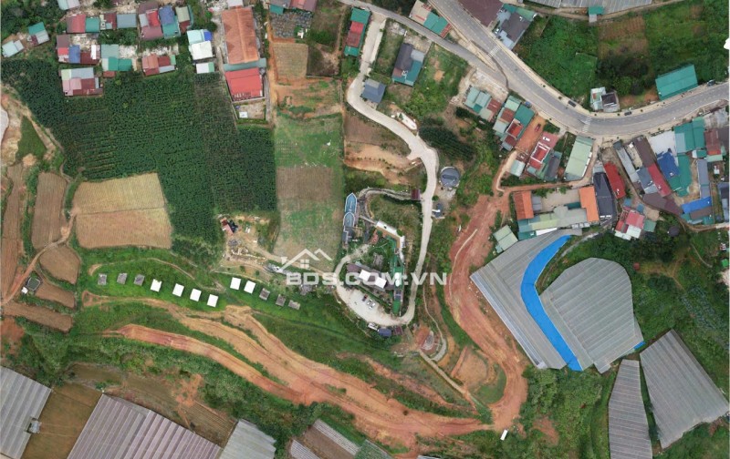 Bán 2ha đến 2ha5 đất trung tâm langbiang