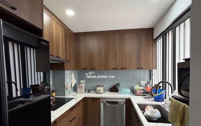 Bán căn hộ sân vườn Garden Court 2 Phú Mỹ Hưng, 200m2, 3PN, full, giá 17 tỷ