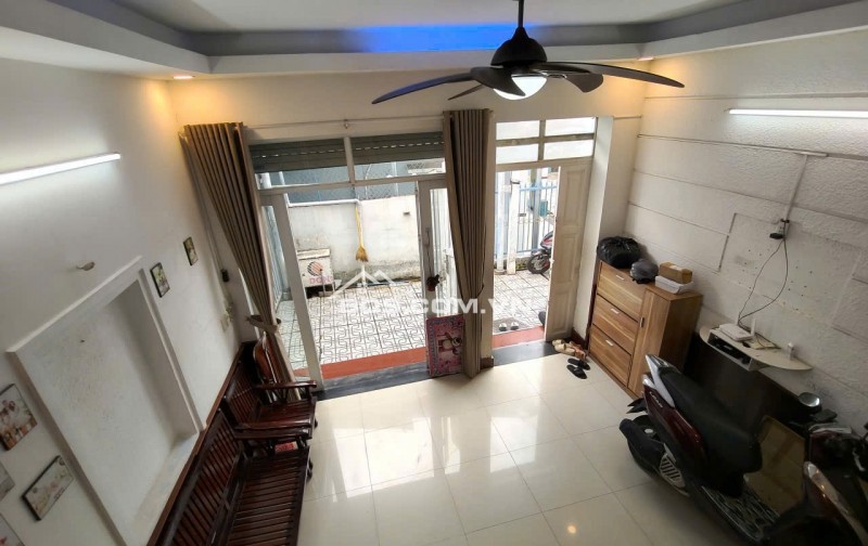 HÀNG HIẾM LÃ XUÂN OAI - LÊ VĂN VIỆT _ 3 TẦNG - 3PN - 3WC - PHÒNG THỜ RIÊNG - PHÒNG GIẶT GIŨ PHƠI ĐỒ RIÊNG _ GIÁ CHỈ 4.4 TỶ THƯƠNG LƯỢNG