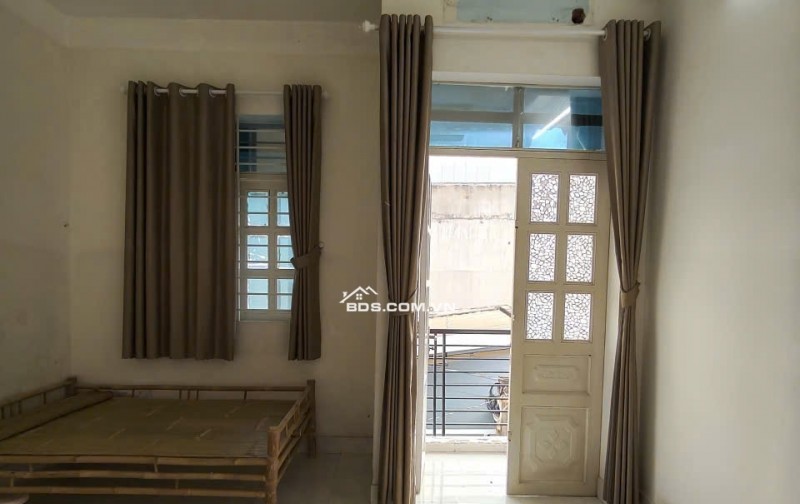 HÀNG HIẾM LÃ XUÂN OAI - LÊ VĂN VIỆT _ 3 TẦNG - 3PN - 3WC - PHÒNG THỜ RIÊNG - PHÒNG GIẶT GIŨ PHƠI ĐỒ RIÊNG _ GIÁ CHỈ 4.4 TỶ THƯƠNG LƯỢNG