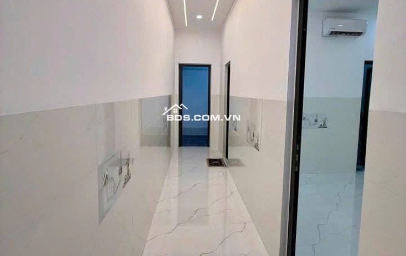 Siêu Phẩm 1 Trệt 1 Lửng Sân 7m - Chiều Sâu Tận 27m - Sổ Hồng Riêng Thổ Cư 100%