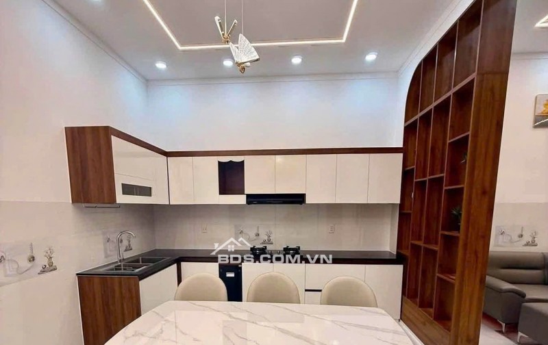 Siêu Phẩm 1 Trệt 1 Lửng Sân 7m - Chiều Sâu Tận 27m - Sổ Hồng Riêng Thổ Cư 100%