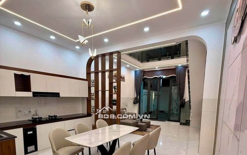 Siêu Phẩm 1 Trệt 1 Lửng Sân 7m - Chiều Sâu Tận 27m - Sổ Hồng Riêng Thổ Cư 100%