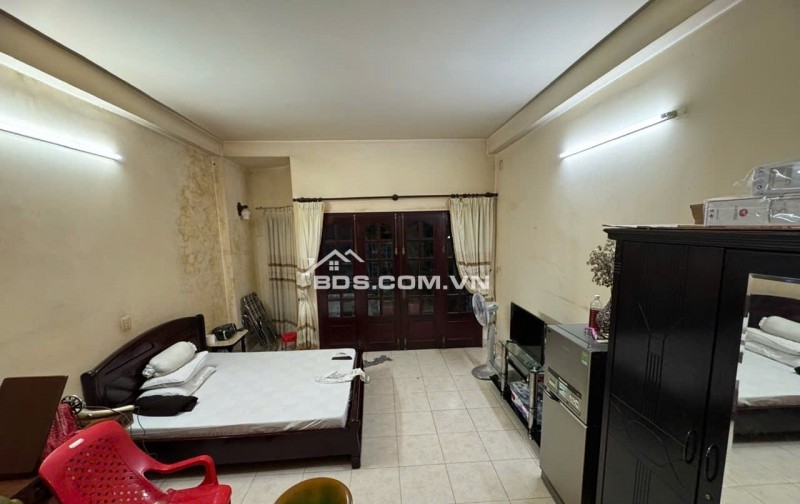 Bán nhà Lạc Long Quân hẻm xe hơi, 60m2, 4 tầng BTCT, giá 8,9tỷ