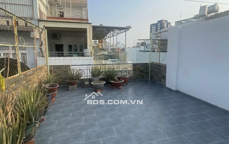 Bán nhà Trường Chinh, xe hơi đỗ cửa, 70m2, 4 tầng chỉ 9.8 tỷ